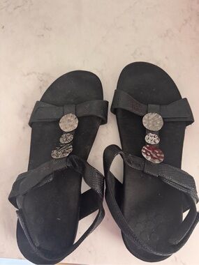 Women’s Sandals